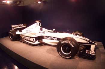 Williams-BMW FW22